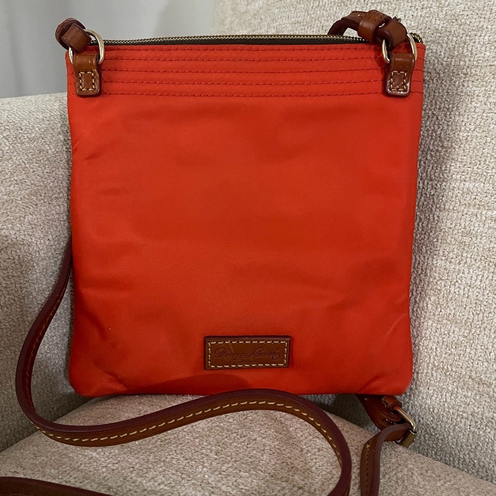 Dooney & Bourke crossbody purse